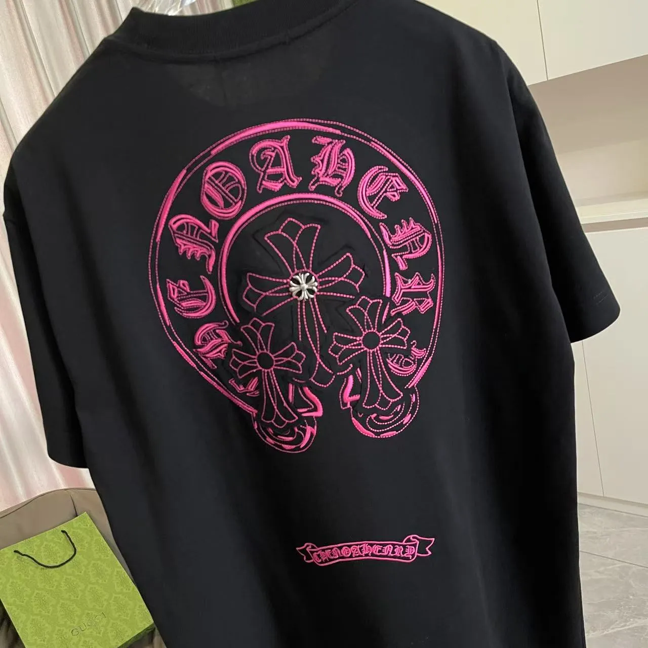 🅿️200 ch Crow* 2025 summer new style Sanskrit horseshoe cross Metal patch embroidery Short-sleeved T-shirt Customized fabric 300g Same style for men and women Size: S M L XL XXL Five codes Color: black white